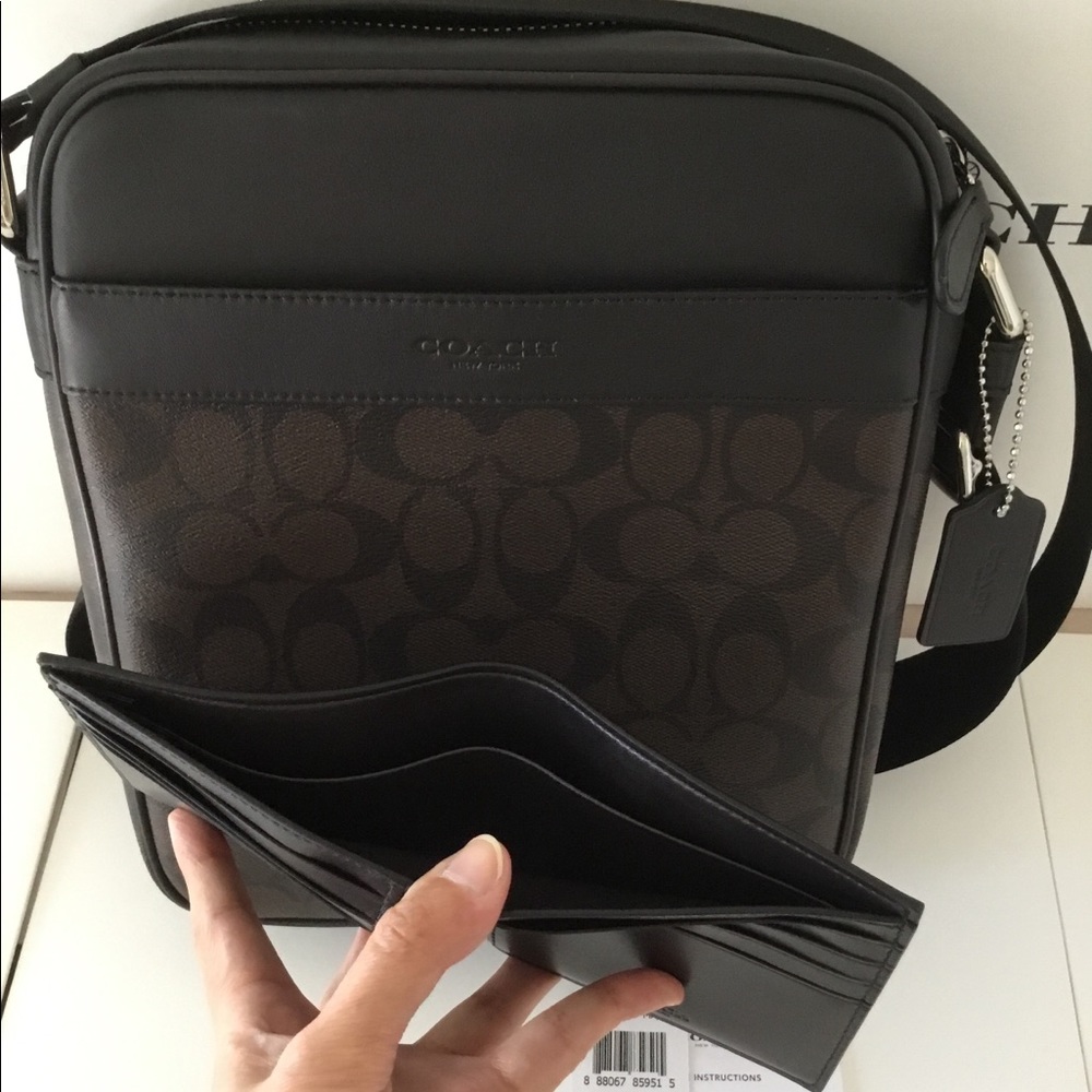 ⛔️SOLD⛔️ 🍀Coach Men’s Set🍀 - Picture 3 of 8
